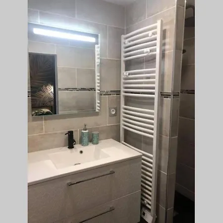 Laon : Suite privée au pied de la cathédrale Extérieur photo