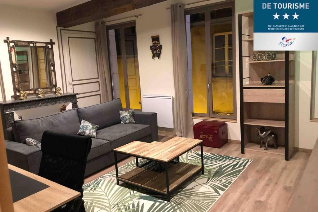 Apartment : Privee Au Pied De La Cathedrale *