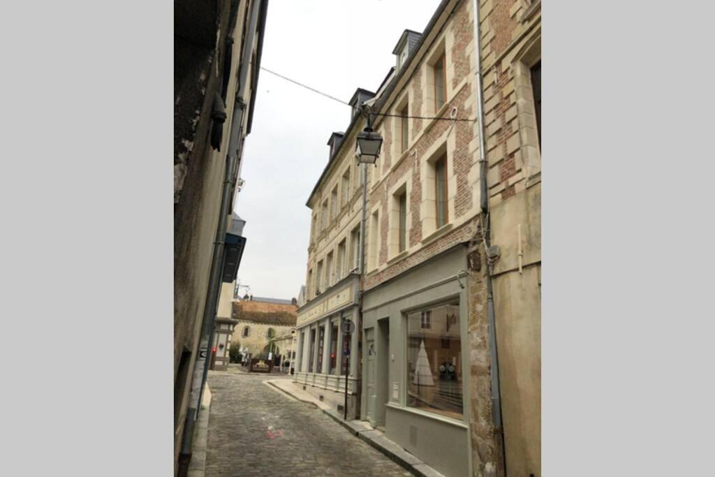: Privee Au Pied De La Cathedrale Laon