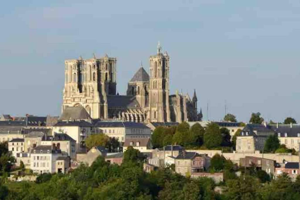 Apartment : Privee Au Pied De La Cathedrale *